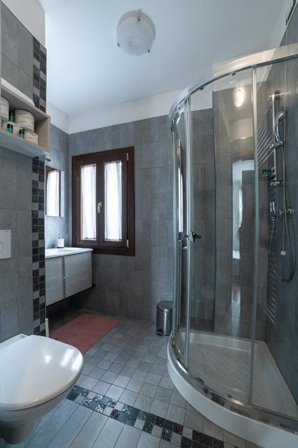 Ca' Degli Specchieri Hotell Venedig Exteriör bild